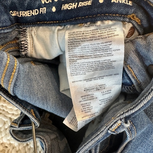 EUC Volvos Stone Jeans Girlfriend fit - High Rise - Ankle - Stretch - 27 - Picture 3 of 5